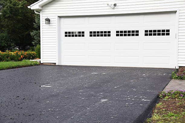 Best Fascia and Soffit Installation  in Ixonia, WI