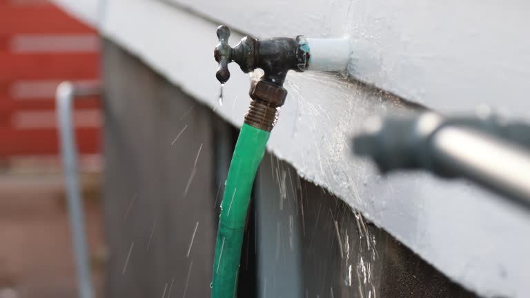 Siding Removal and Disposal in Ixonia, WI