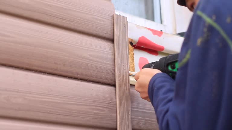 Best Siding for Commercial Buildings  in Ixonia, WI